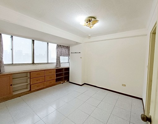 免仲介費可租補🥇漢神巨蛋靜巷首選3房2衛可寵💥全佳社宅 - Image 9