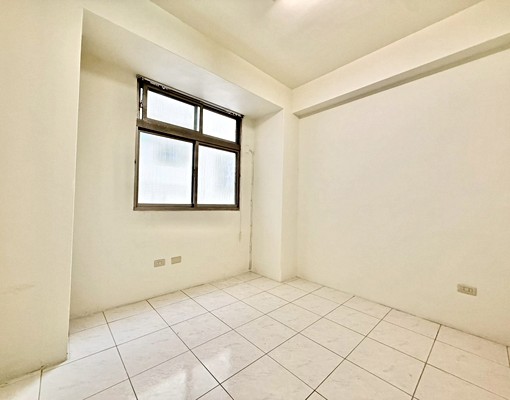 小比💞稀有六房透天✨找我享優惠💞可雙租補戶籍門口可停車 - Image 11