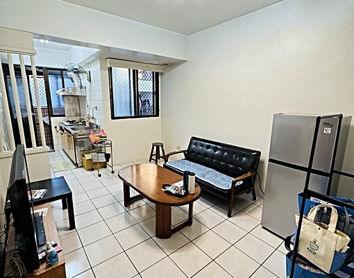 北屯區水湳陳平國小旁/精美裝潢電梯華廈二房可租補/採光好 - Image 13