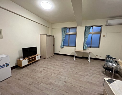 實PO竹科金山街台電超大坪數變頻冷氣新家具洗衣機採光通風極佳 - Image 3