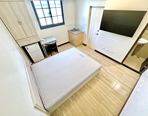 小資可貓🌹整棟新◆電梯飲水機◆陽台獨洗◆流理台◆變頻冷暖氣 - Image 1