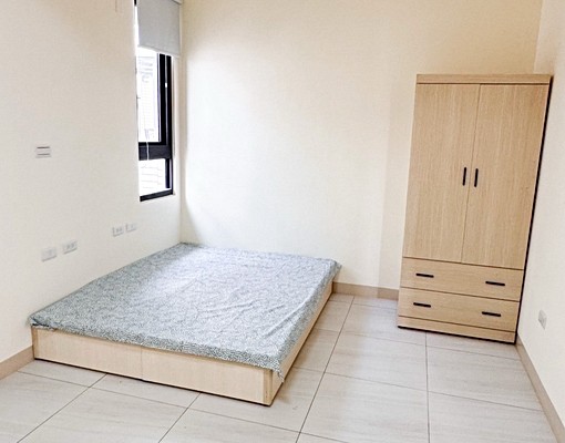 「可租補」「可寵物」大客廳大露台全新出租含平車 - Image 2