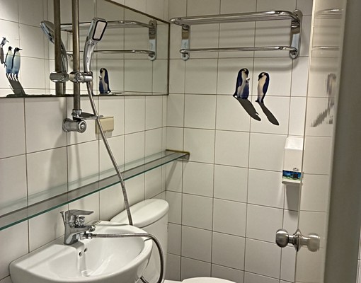 近火車站新光三越含電梯網路,室外曬衣露臺,乾淨明亮小清新套房 - Image 9