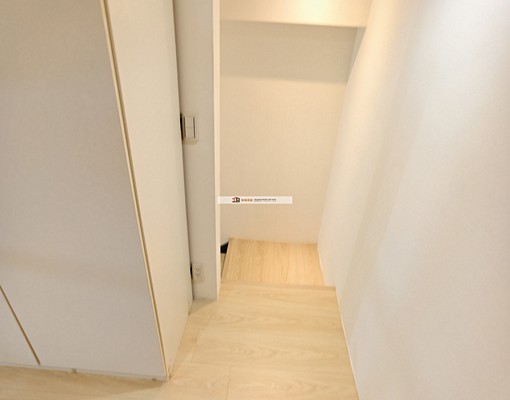 👍友善屋源👍歡迎學生🏡社會住宅🏡豪華單人套房樓中樓 - Image 5