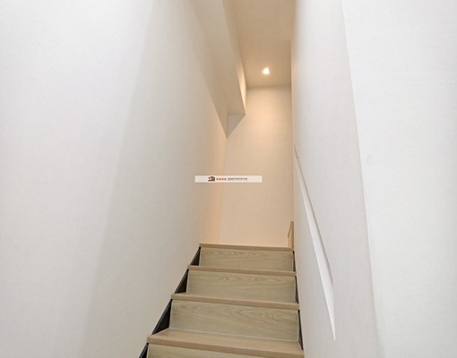 👍友善屋源👍歡迎學生🏡社會住宅🏡豪華單人套房樓中樓 - Image 6