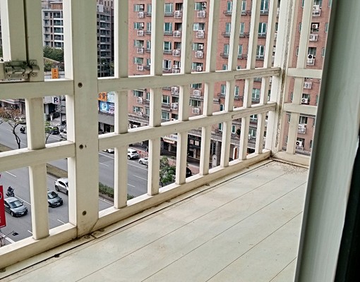 近捷運廻龍站龍華科大,大窗台視野廣,鄰7-11,全聯 - Image 4