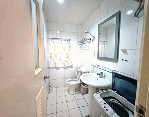 近小巨蛋站近公園靜巷採光小資鼎佳溫馨美套全新床墊有獨立洗衣機 - Image 6