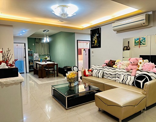 公寓二樓家具家電都有.免帶家具.上班合租亦可. - Image 1