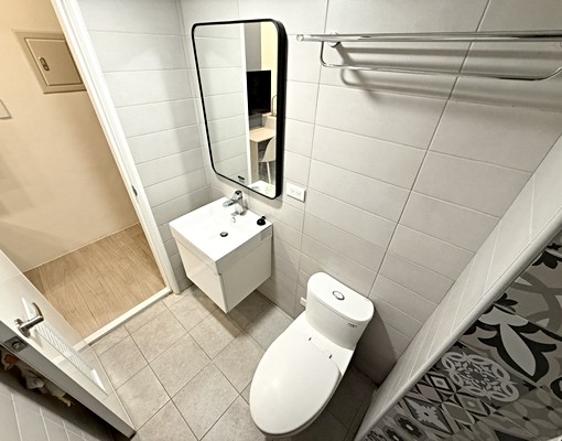 精誠向上商圈首選✨可雙租補✨木質裝潢✨流理台✨陽台獨洗 - Image 10