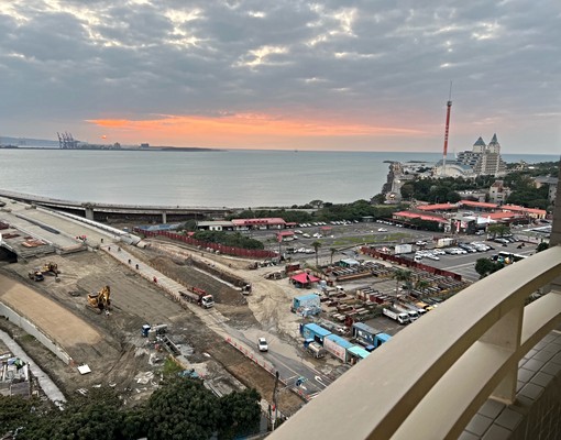 首排淡江大橋景觀捷運稀有高樓層生活機能佳 - Image 2