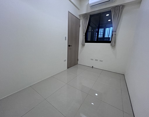 重信華夏商圈三鐵共構電梯採光2房近國10📞愛窩 - Image 6