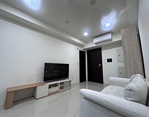 重信華夏商圈三鐵共構電梯採光2房近國10📞愛窩 - Image 4