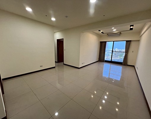 《海線大聯盟》🏠幸福成4房|面公園|有浴缸|可租補|含車管 - Image 1