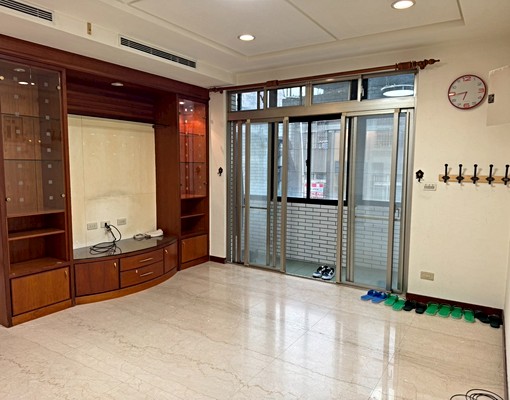 3房大空間｜前後雙陽台｜近永安市場站｜生活機能佳 - Image 4