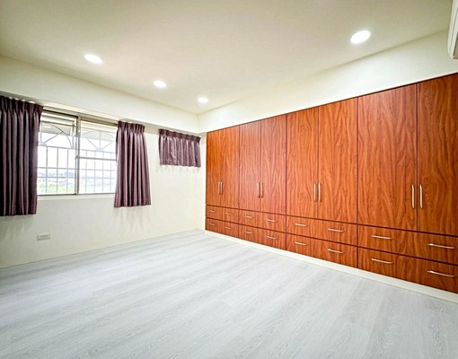 近台積電/國一楠梓交流道/學區公園/高生活機能/戶數少大空間 - Image 5