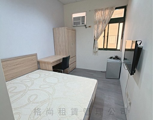 C金山街-木質電梯套房-嶄新家具 - Image 1