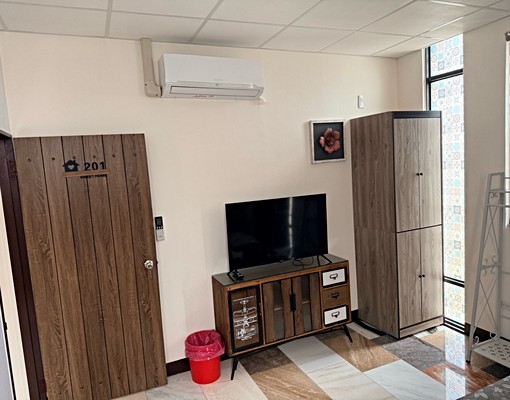 潮州(近蘋果牙醫)電梯精緻大套房(一房一廳一衛,有廚房) - Image 3