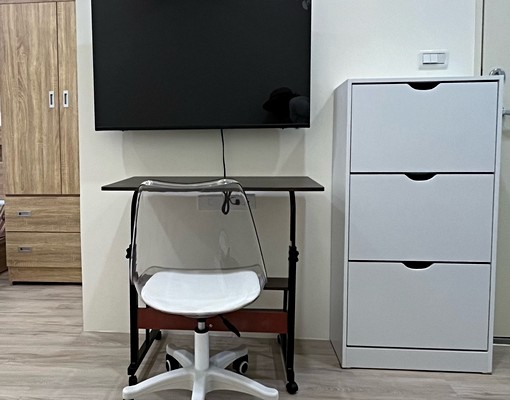 全新裝潢～新店捷運站獨立套房生活機能佳～仲介勿擾 - Image 2