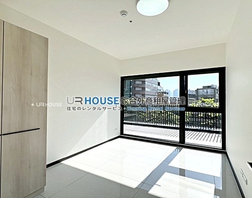 MRT松山後山埤/全新裝潢綠蔭三房/稀有露台戶/家具可補 - Image 2