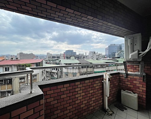 亞東醫院/府中站,超通風大空間,可入籍可租機械車位 - Image 5