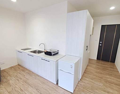 超美大套🍎大陽台獨洗✅室內機車場✅超大面落地窗✅可簡易煮食 - Image 4