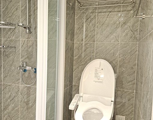 露臺前即公園,蒼翠欲滴,心曠神怡 - Image 7