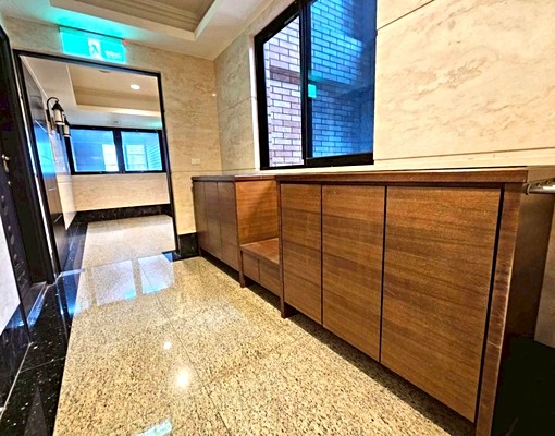 近忠孝新生SOGO🍎明亮採光四房*全天管理*管理代收*可貓 - Image 15