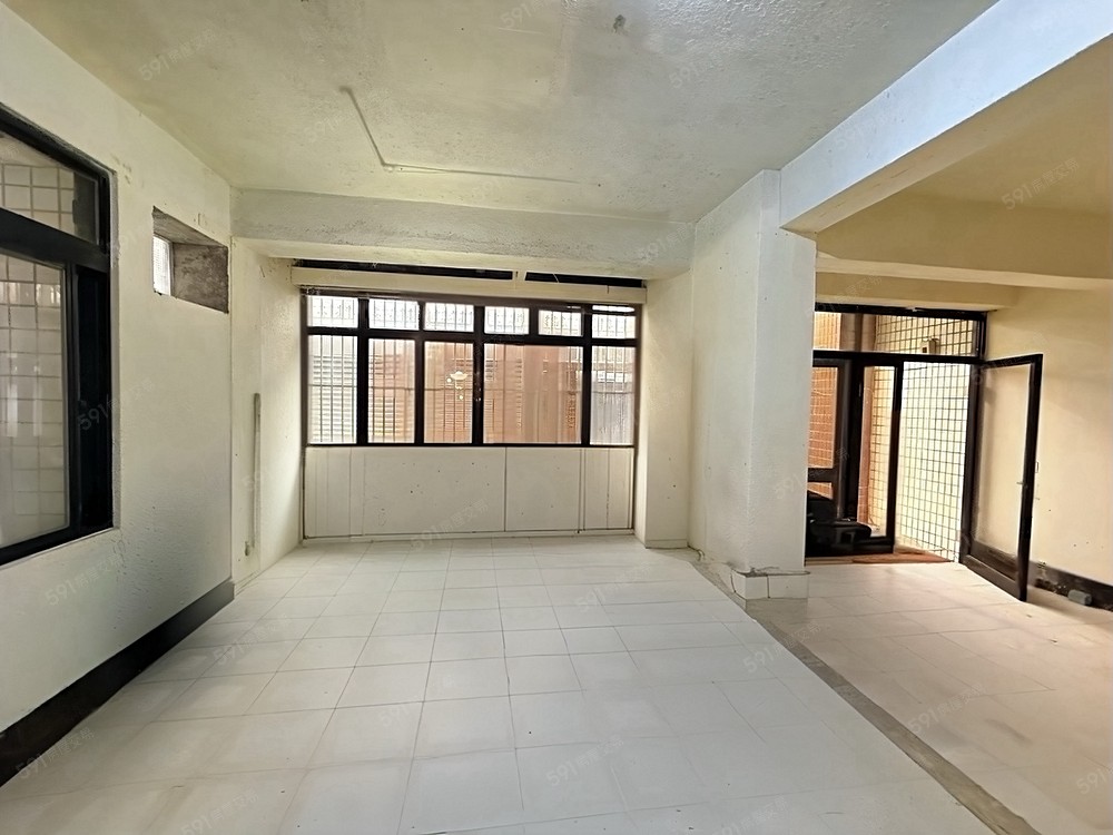 全屋打通(照片經AI去除些許雜物)