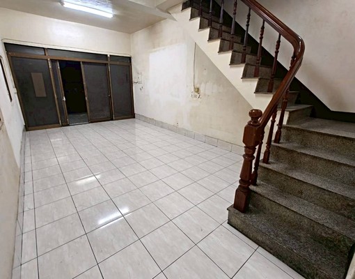 永康兵仔市🔺4房空屋~騎樓透天~好停車 - Image 3