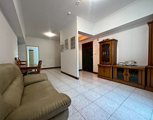 正東區(租)荷蘭澄園高樓三房(含管理費+可租補+家具家電) - Image 2