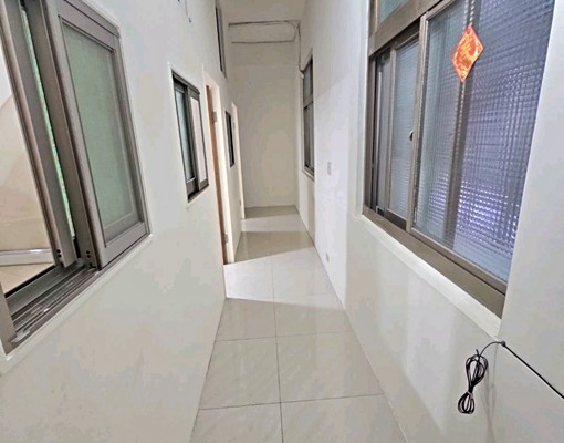 【寶興街活巷邊間一樓】【適合店住辦網拍倉儲】 - Image 2