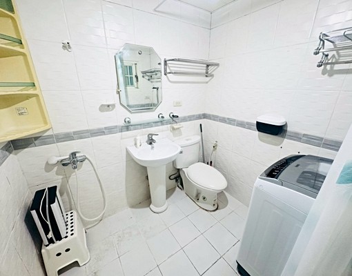 中山國中/行天宮、新裝潢、傢俱齊全、通風採光佳 - Image 12