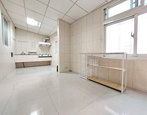 *近捷運公園2樓*0928892819黃 - Image 5