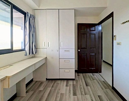 東區兩房大陽台✨三改二類平面車位兩個衛浴✨可租補✨可寵物 - Image 1