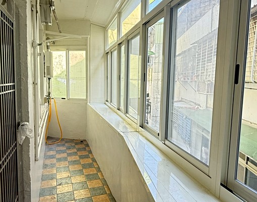 三重全新裝潢三面採光大坪數空間有陽台(可租補/免服務費) - Image 11