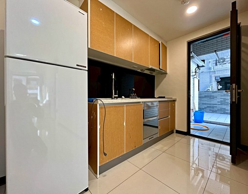 可租補可寵物🐱🐶松築瓚兩房平車全配大露臺戶 - Image 4