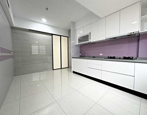 獨家~全新裝潢10米巷 - Image 12