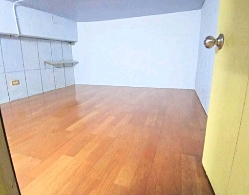 獨立門戶免爬高近捷運站整層一樓吉屋出租 - Image 6