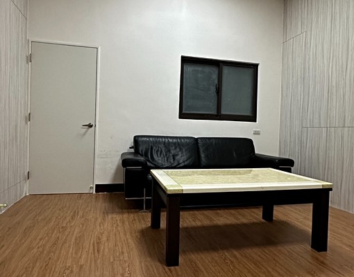 新莊捷運站旁一房一廳 - Image 1