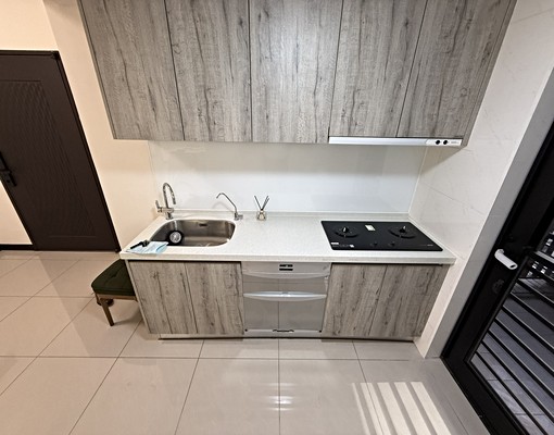 竹科匯全新大四房平車★近高鐵★沒有附傢俱 - Image 9