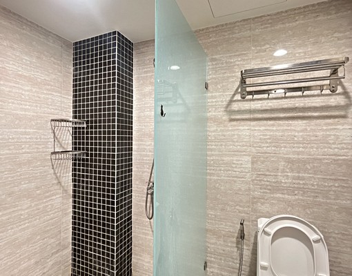 福上巷質感獨洗曬套房含水網路第四台電5夏6元含公電可租補 - Image 8