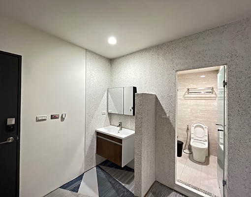 福上巷質感獨洗曬套房含水網路第四台電5夏6元含公電可租補 - Image 9