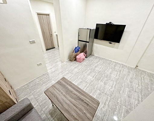 近南屯捷運站★可租補★類一房一廳★流理台★大空間 - Image 7