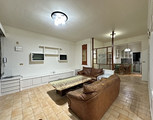 社宅*可租補*近四維市場機能3+1房 - Image 1