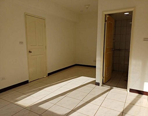 巷口有全聯,近永平市場,多線公車站,近河堤公園,生活機能便利 - Image 9