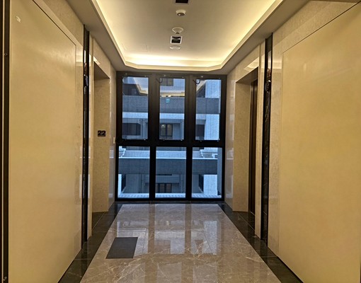 長虹金牌交響苑稀有大兩房兩衛大客廳大空間唯美含裝免仲介費 - Image 10