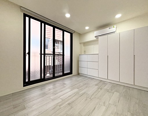 可雙租補✨一層一戶✨正一房一廳✨廚房✨乾溼分離✨陽台獨洗 - Image 2