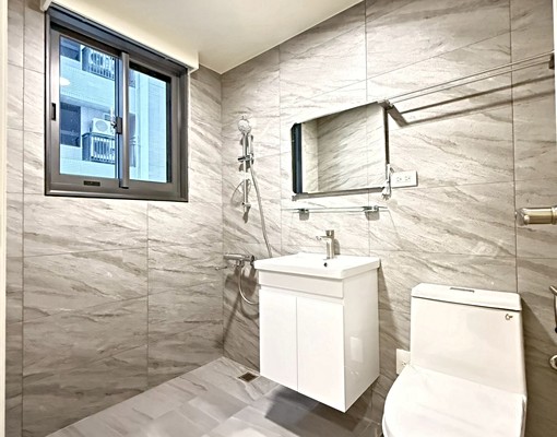 ❤️東區Lalaport第一排全新完工‼️家具滿配夜景兩房 - Image 3