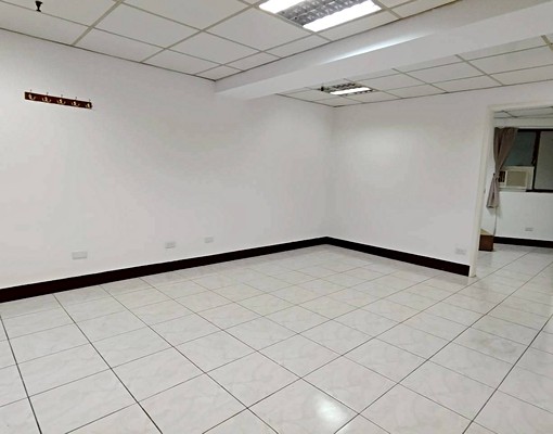 三重國小❣️可租補稅/可寵!正3房電梯管理/垃圾代收/大空間 - Image 3