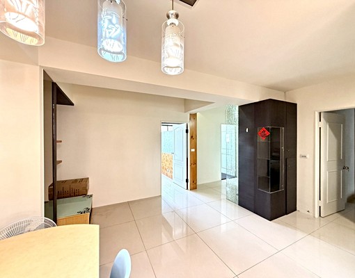 中山醫最愛🍎大慶商圈機能超讚🍎四房平車🍎一層兩戶超單純 - Image 4